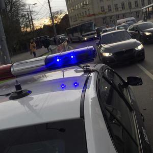 亚洲人撒尿特写HD
